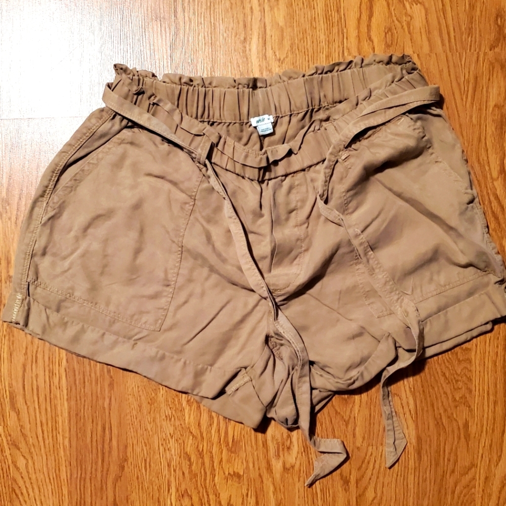 Aerie safari vibes shorts